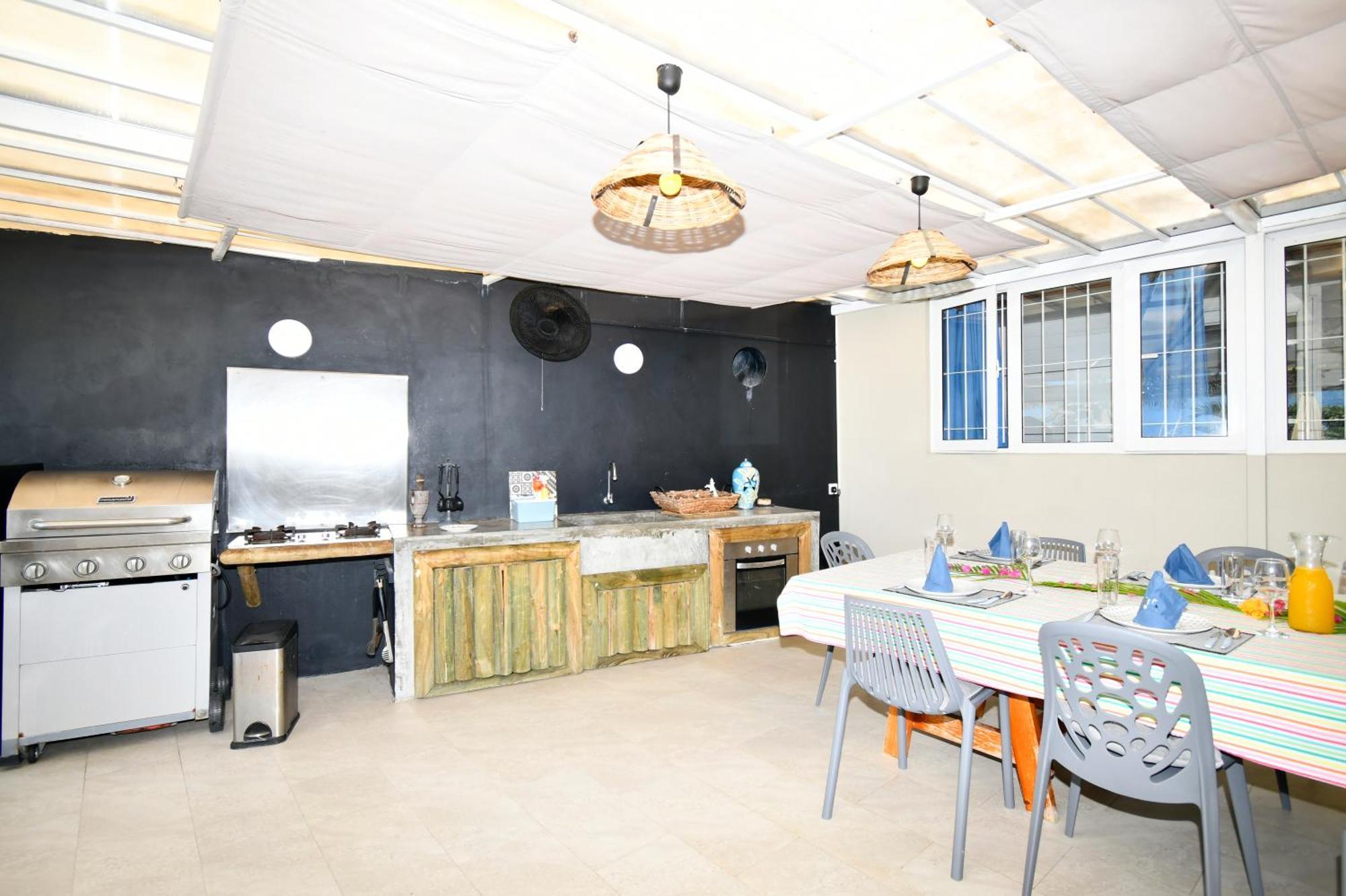 Chalet Kestrel With Pool On The Beach Riambel Exterior photo